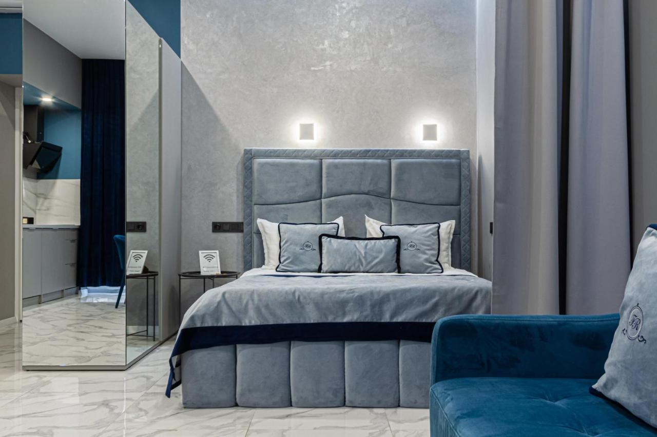 Family Residence Boutique Apartments Lviv Ngoại thất bức ảnh