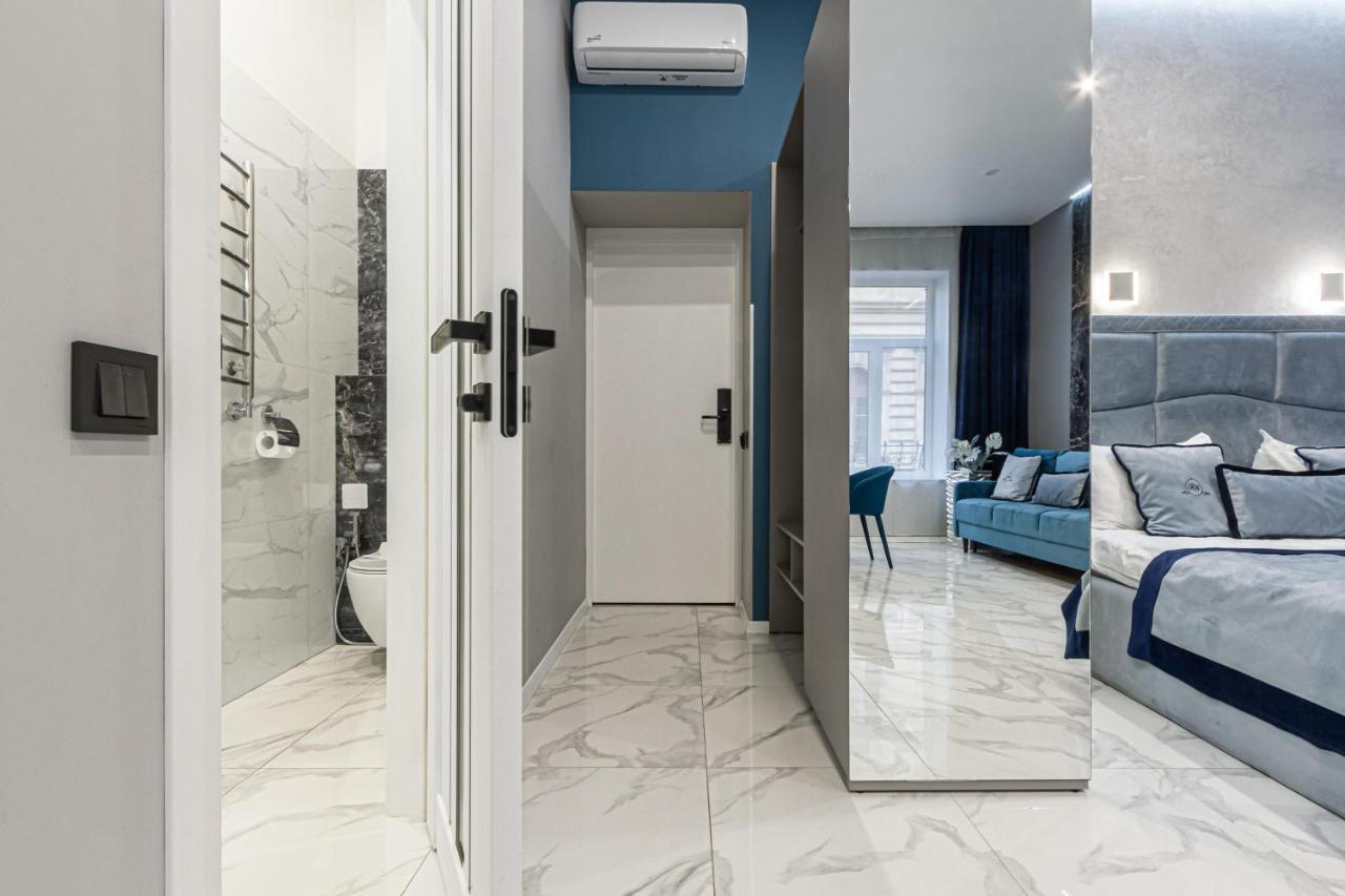 Family Residence Boutique Apartments Lviv Ngoại thất bức ảnh
