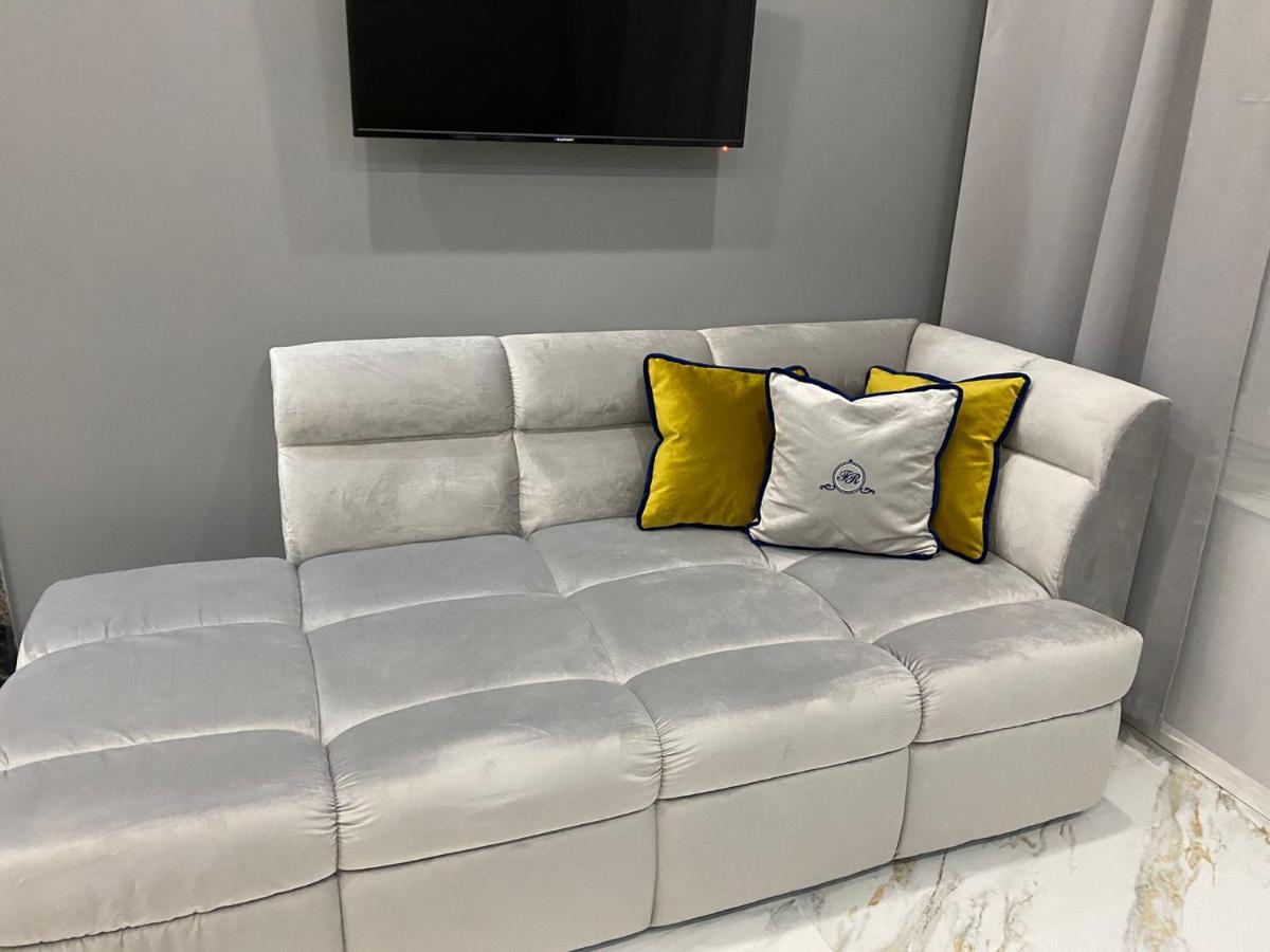 Family Residence Boutique Apartments Lviv Ngoại thất bức ảnh